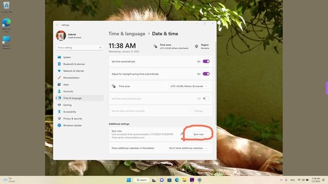 Change the TIME ZONE on Windows 11 (+ Add Extra Clocks) смотреть онлайн