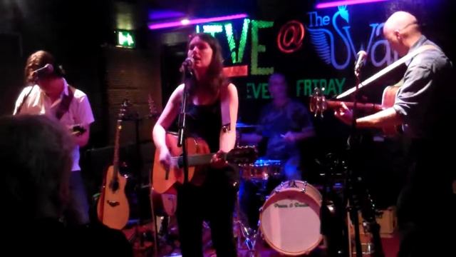 Rosie Eade Band - Go From My Window - July 2012 смотреть онлайн