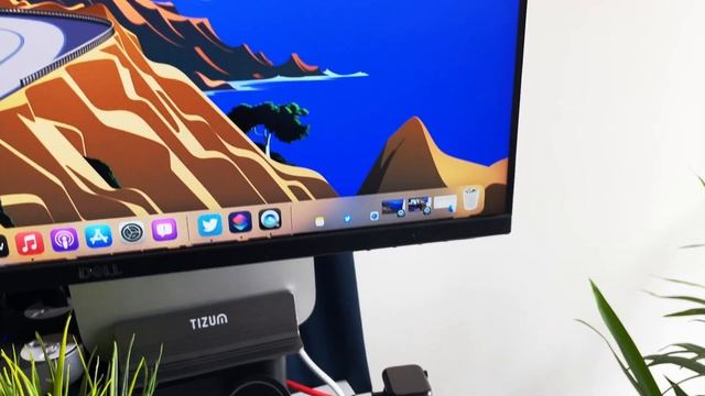 Mac mini M1(Mac OS Monterey) & Windows 11 Desk Setup | Work + Personal смотреть онлайн