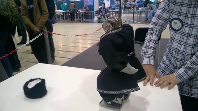 РобоФест 2016. Танцующий робот-чеченец.