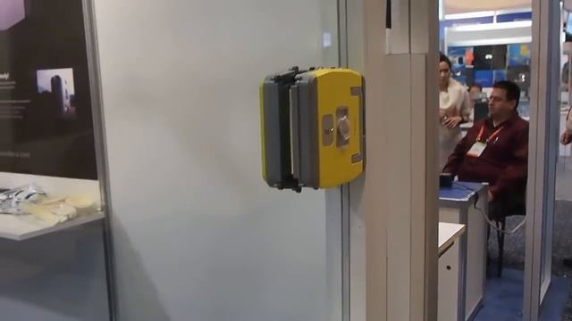 Windoro window cleaning robot смотреть онлайн
