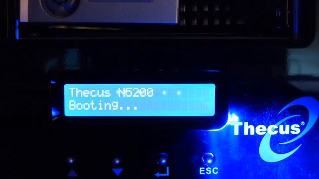 Thecus N5200 (not Pro) NAS booting (RAID5, FW 2.00.18.4) смотреть онлайн