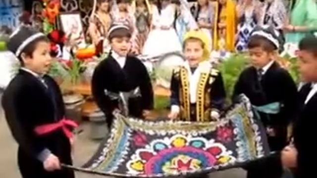 Песенка "Бойчечак" ("Подснежник") смотреть онлайн