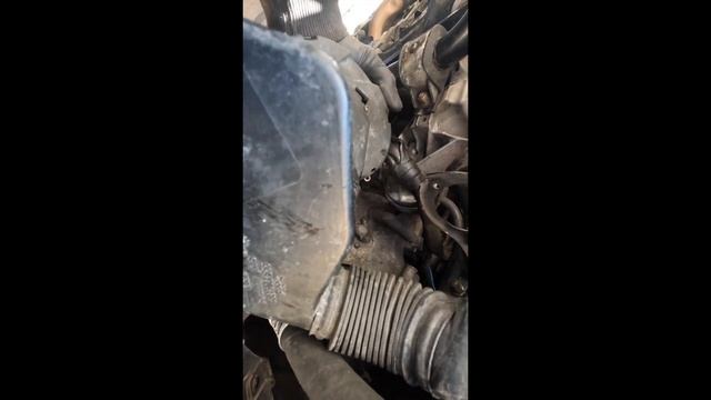 Audi 4.2 L 40v Alternator Replacement смотреть онлайн