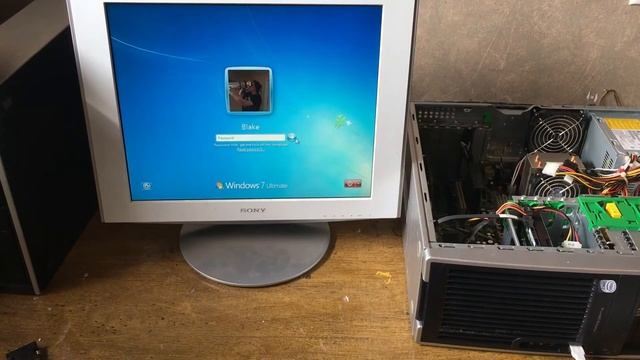 HP xw4400 Workstation Find $12 Value Village смотреть онлайн