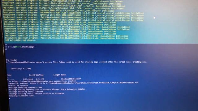 Trying out Windows 10 Debloater смотреть онлайн