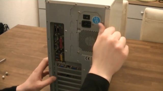 Windows 98SE PC Build смотреть онлайн