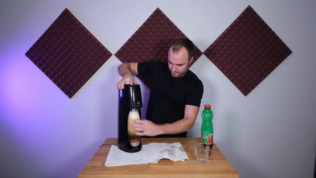 Carbonating Apple Juice смотреть онлайн