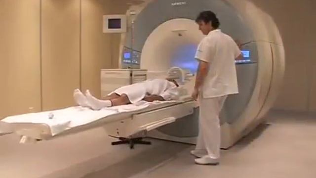 Quy trình chụp cộng hưởng từ (MRI) смотреть онлайн