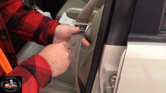 Fixing an annoying problem on my 2005 Toyota Highlander смотреть онлайн