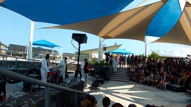 WHEA Entai, Navy band + Halia, Wade in Your Water смотреть онлайн