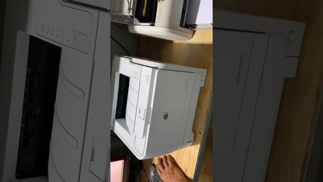 Máy in trắng đen 1 mặt Hp 2035 đã qua sử dụng смотреть онлайн