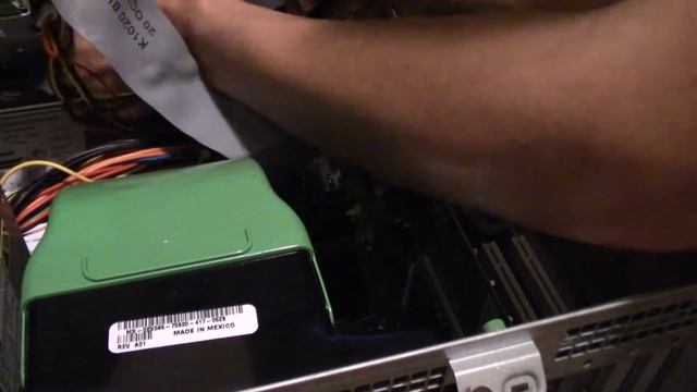 Dell Poweredge 400sc upgrades PT 2 смотреть онлайн