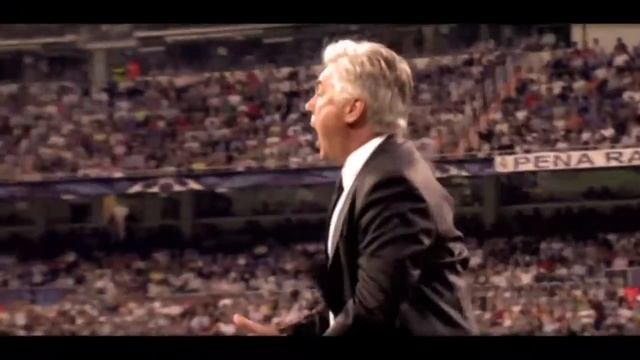 Real Madrid - Schalke, Bugün 21.45'te sadece D-Smart'ta! смотреть онлайн