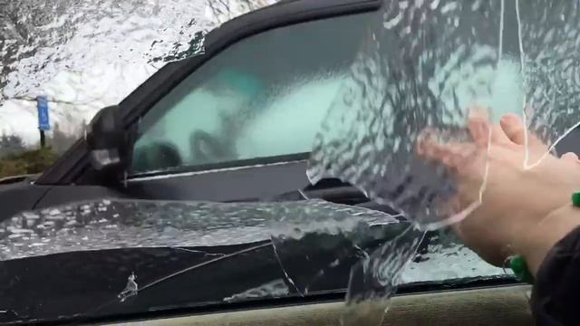 I just want to open my window... Is that too much to ask? смотреть онлайн