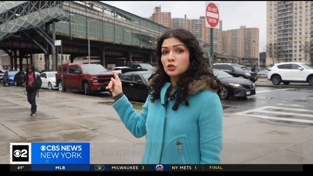 New Yorkers on Coney Island call for solution to screeching subway noise смотреть онлайн