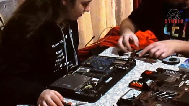 WYMIANA CHŁODZENIA W LAPTOPIE . смотреть онлайн