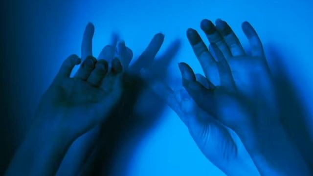 joji - windows, but you're hiding in a room at a party смотреть онлайн