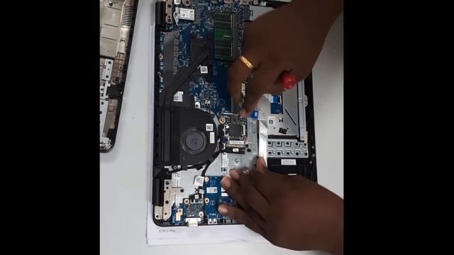 Dell Latitude 3400 Laptop IO Circuit Board replacement How-To Video Tutorial смотреть онлайн
