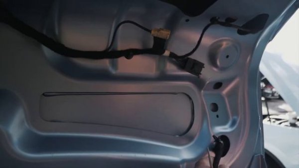 HOW TO FIX/REPLACE THE REVERSE CAMERA ON A JAGUAR XF SALOON.