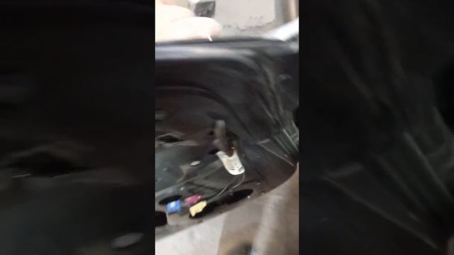 как снять зеркало Tesla Model 3 смотреть онлайн
