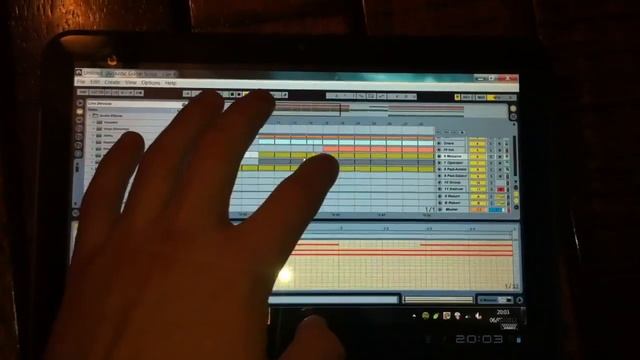 Ableton Live 8 - Android Tablet [HD] смотреть онлайн
