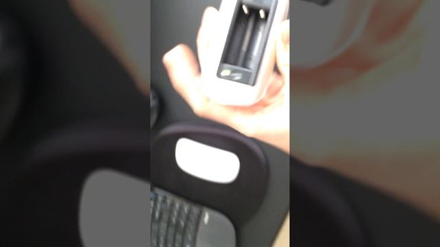 How To Fix Apple Magic Mouse that Won't Come On - DESIGN NINJA #5 смотреть онлайн