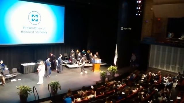 Jessica Harper College honors graduation program May 2019 смотреть онлайн