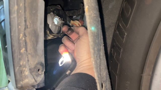 How To Remove / Replace Fog Lights On A 2011-2013 Jeep Grand Cherokee смотреть онлайн