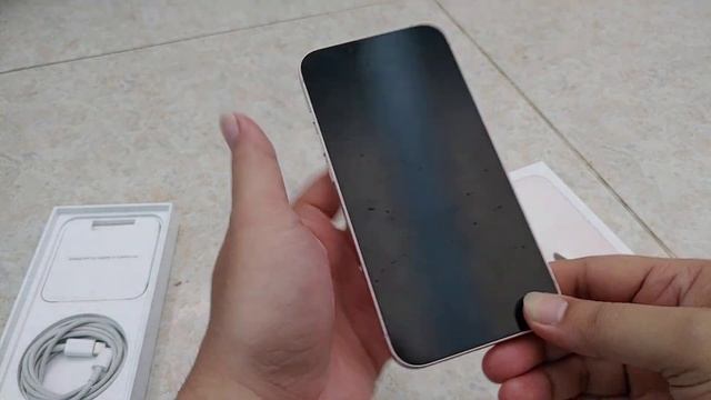 Unboxing iPhone 13 iBox pembelian dari Lintar Store Semarang. Simak penjelasannya!!! смотреть онлайн