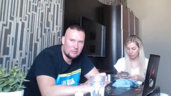 Дмитрий Шилов.Митяй не боится нежданных гостей.Узнали кто назаказывал доставок в День Рождения