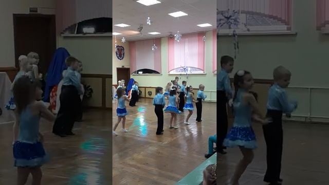 С Новым 2020 годом. Поздравления от 28 школы г. Минск смотреть онлайн