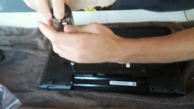 MSi GP60-2PE SSD installation and boot times смотреть онлайн