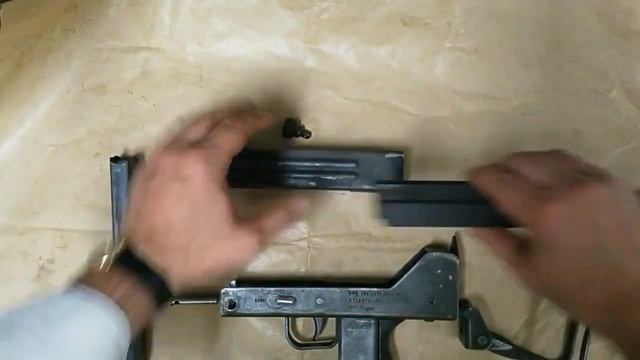How to Disassemble the Ingram MAC-10 (Military Armament Corporation), 9 mm Parabellum смотреть онлайн