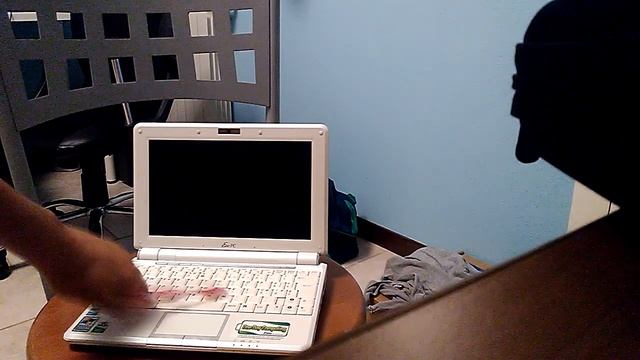 PULIZIA ASUS Eee PC 1000H смотреть онлайн