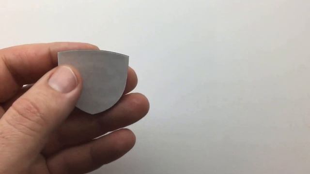 Эмблема Land Rover