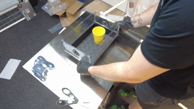 Setting up my AC Infinity Humidity Dome Propagation Kit смотреть онлайн
