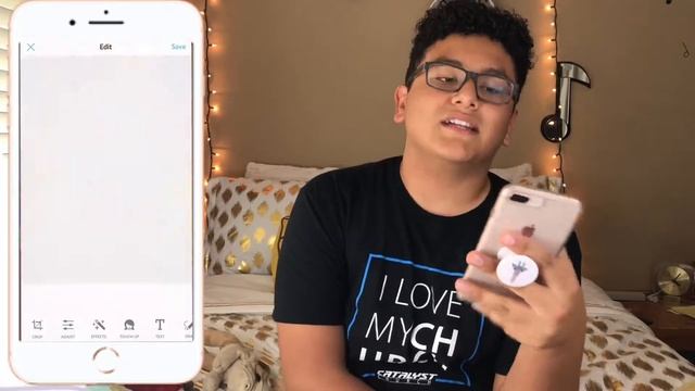 »iPhone 8+ unboxing & what’s on my iPhone« смотреть онлайн