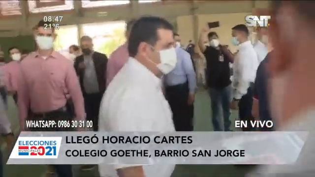 Horacio Cartes ejerció su derecho al voto смотреть онлайн