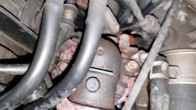 Ecodiesel 3.0 coolant leak - Thermostat housing o-ring, clamp and small crossover tube. смотреть онлайн