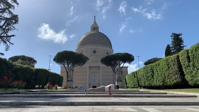 Basilica Dei Santi Pietro & Paoli смотреть онлайн