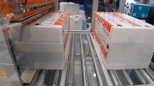 Sotemapack Stretchpack 130 T90 case packer - Robopac USA смотреть онлайн