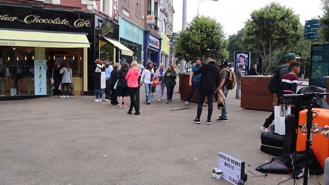 Kevin Neary returns with an INCREDIBLE cover of "Dreams" by Fleetwood Mac on Grafton Street. смотреть онлайн