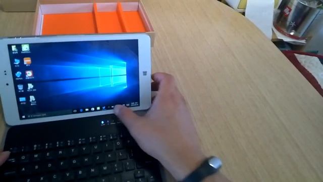 Unboxing CHUWI Hi8 Windows 10 + Android 4.4.4 Tablet смотреть онлайн