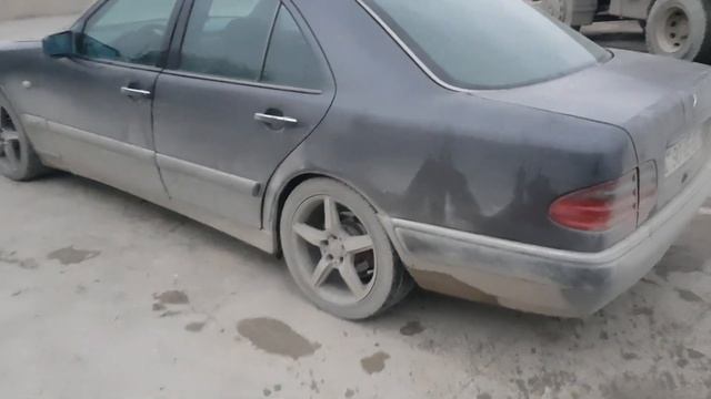 Почему Водит Зад Автомобиля смотреть онлайн