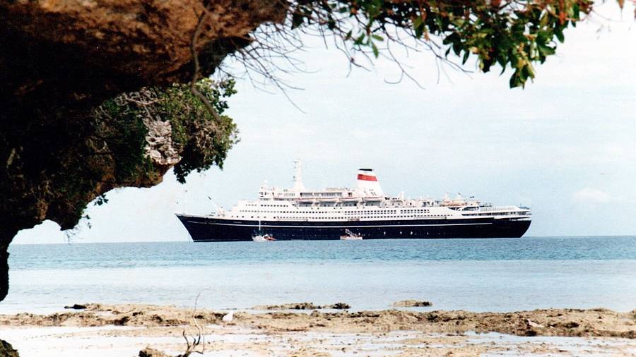 Пиастры, Пиастры, Пиастры...