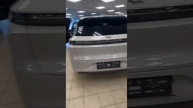 Новые 2024 Avatr 12, Zeekr 001 и лисян л6