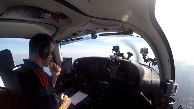 Cirrus SR20 IFR to Plymouth Mass .. KPYM смотреть онлайн