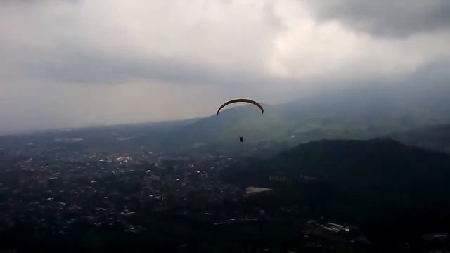 Hotel Batu Suki Malang смотреть онлайн