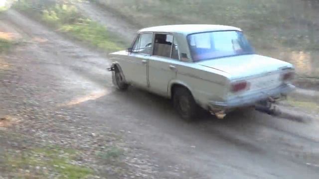 ВАЗ 2103. д 1.5 д.в. 1974 г.в. БЕЗДОРОЖЬЕ . смотреть онлайн